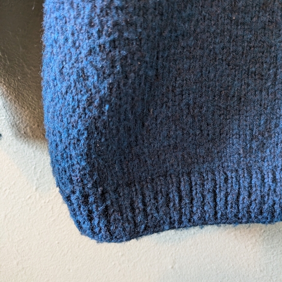 Vintage Hand Made Knit V-Neck Pullover Size M - Picture 4 of 6